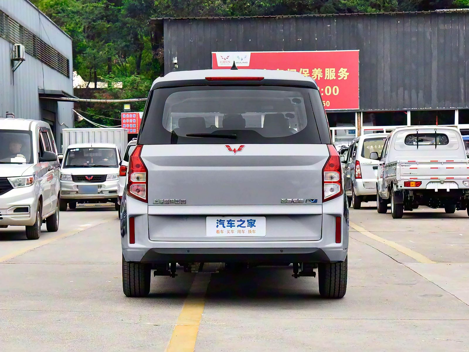Wuling Zhengcheng EV 2023 - exterior, rear view, China market